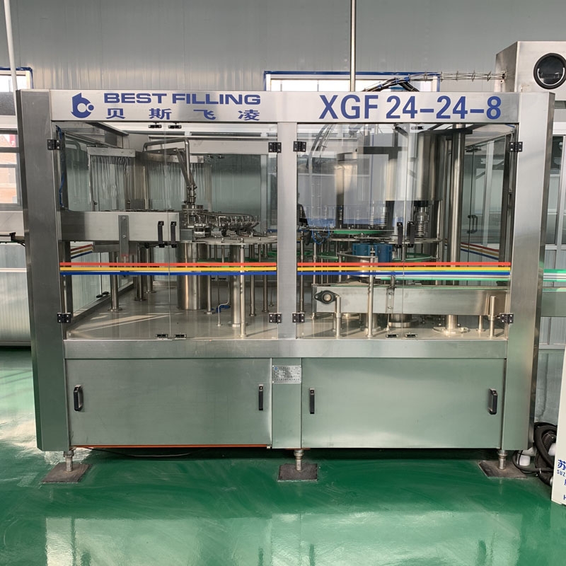 礦泉水灌裝機